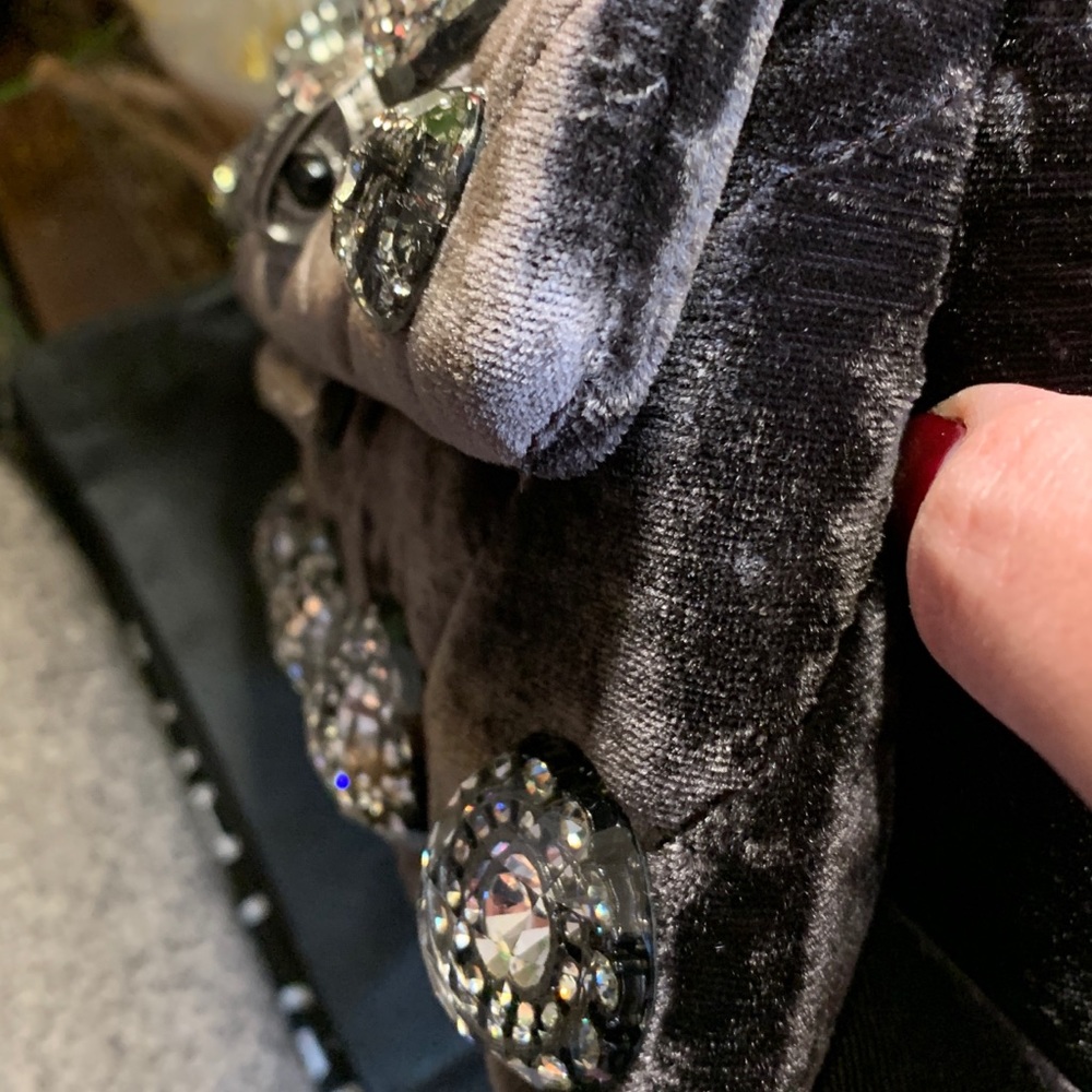 SOLD⛔️Auth.KURT GEIGER LONDON Velvet crystals  chain convert shoulder/Crosb - Picture 2 of 12